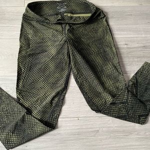 2XU compression leggings size L